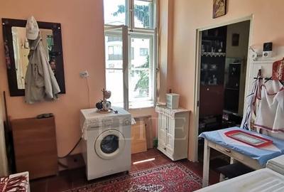 Apartament cu 3 camere semidecomandat în Central - 9