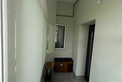Casă cu Teren 37 Mp în Central - 1