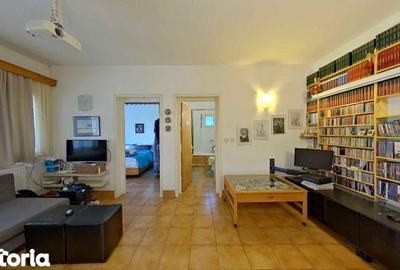 Casă cu 6 camere cu Teren 912 Mp în Brănești - 18