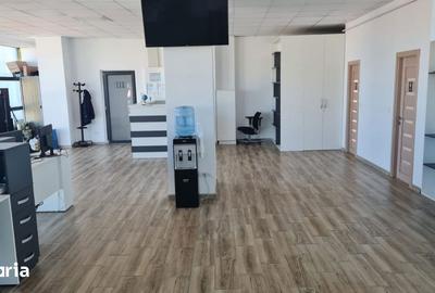 Spațiu comercial, de 160 mp, în Central - 2