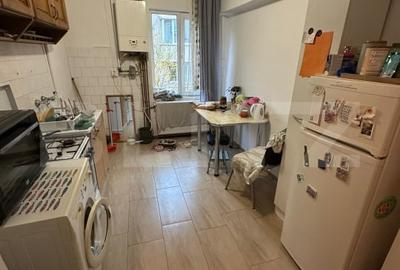 Apartament 2 camere, balcon, renovat, centrala, etaj intermediar,  Gruia - 1