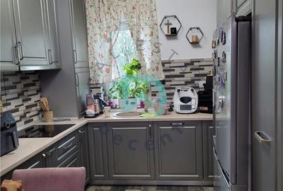 Casă cu 4 camere cu Teren 180 Mp în Central - 3