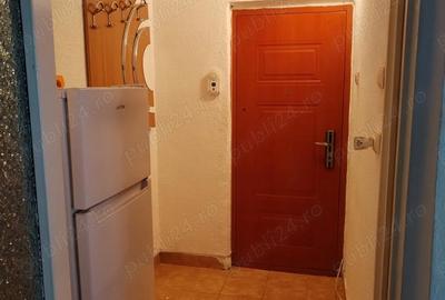 Garsonieră decomandată în Central - 2