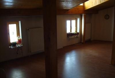 Casă cu 5 camere cu Canalizare în Ultracentral - 15