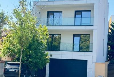 Apartament cu 3 camere decomandat în Calea Călărașilor - 8