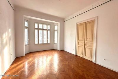 B-dul Carol 59, 222 mpu, 9 camere, etaj 1 din 3, balcoane 14 mp - 7