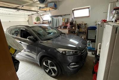 Casă cu 6 camere în Aradului