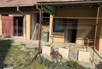 Casă cu 4 camere în Central - 2