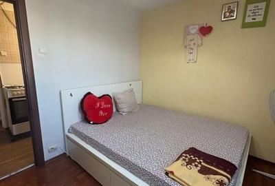 2 camere Titan 48mp metrou 1 Decembrie 2 statii - 3