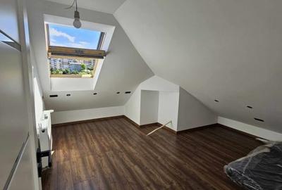 Apartament cu 7 camere decomandat în Florești - 16