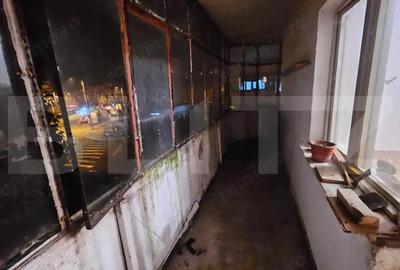 Garsoniera decomandata, 39 mp, zona Craiovi?a Noua, Blvd Oltenia - 2