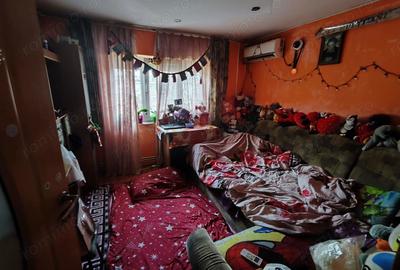 Apartament cu 4 camere decomandat în Complex Studențesc - 2