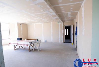 Casă cu 6 camere cu Teren 2564 Mp în Mineri - 10