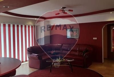 Apartament cu 3 camere decomandat, mobilat în Ultracentral