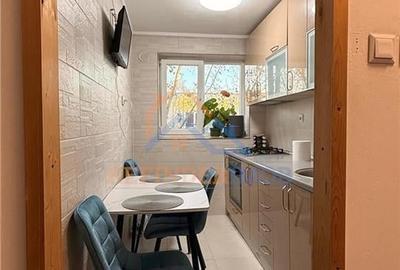 Apartament de vanzare cu 2 camere, zona Republica - 4