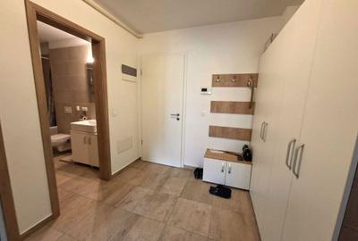 Apartament cu 2 camere decomandat, mobilat în Tractorul - 2