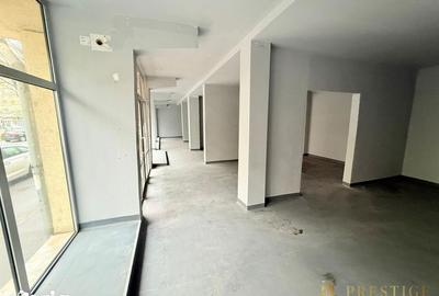 Spațiu comercial, de 205.26 mp, în Decebal - 9