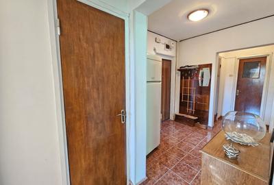 Apartament cu 3 camere decomandat, mobilat în Titan - 11