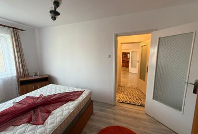 Apartament 2 camere,mobilat si utilat, zona: Scoala Andrei Saguna Apartament 2 camere,mobilat si utilat, zona: Scoala Andrei Saguna - 9