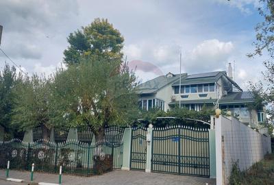 Casa / Vila cu 10 camere de vanzare in zona Central - 5