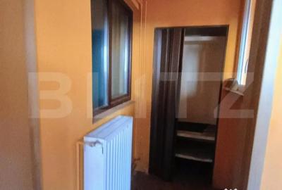 Casă cu 6 camere cu Teren 271 Mp în Malu Roșu - 3