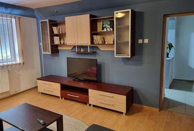 Apartament cu 3 camere decomandat în Central - 4