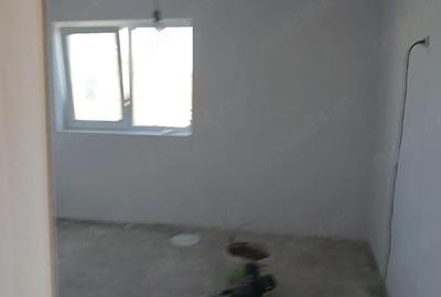 Casă cu Teren 385 Mp în Pecineaga - 4