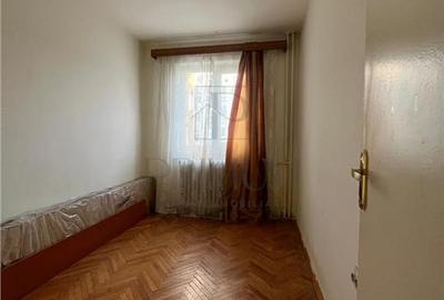 Apartament cu 4 camere semidecomandat, mobilat în Soarelui - 3