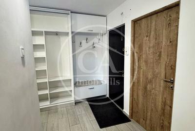 Apartament cu 3 camere decomandat în Rogerius