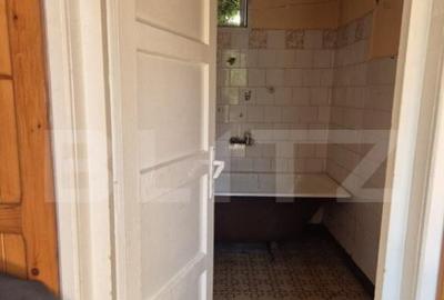 Casa cu 3 camere, zona 7 Noiembrie - 10