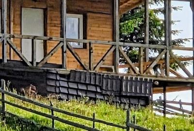 Teren intravilan de 3400 mp, în Fundata - 10