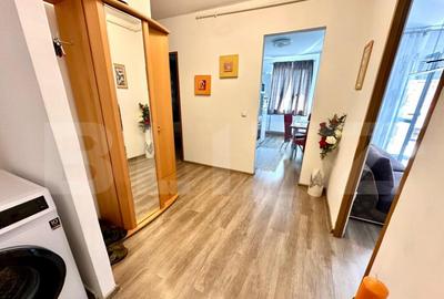 Apartament 3 camere,2 balcoane,complet renovat,Zona centrala - 1