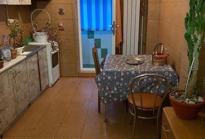 Apartament cu 3 camere semidecomandat în Central - 6