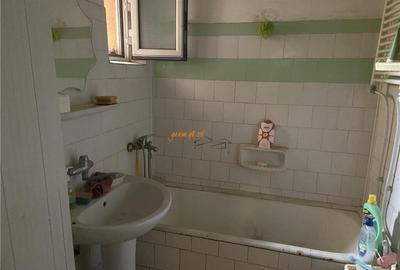 Apartament 3 camere , zona cartier Sud , decomandat ,72 mp , - 5