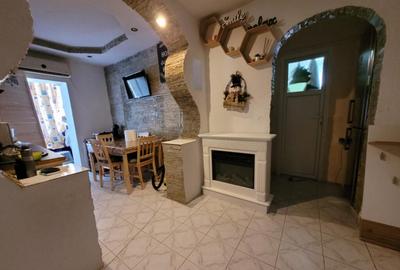 Apartament 2 camere, decomandat, vizavi de Mall Tg Jiu - 1