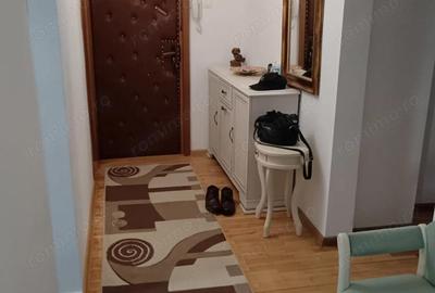 Apartament cu 3 camere decomandat în Odobescu - 1