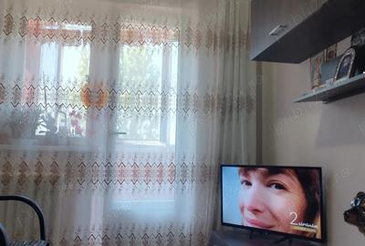 Vand apartament 2 camere - 5