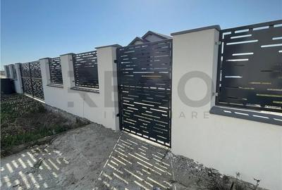 Casă cu 3 camere cu Teren 500 Mp în Sânmartin