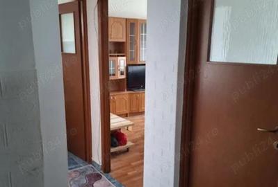 Apartament cu 2 camere decomandat în Tractorul - 5