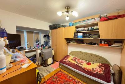 La etajul 1, decomandat si dotat cu centrala termica proprie. Zona Soarelui ! - 12