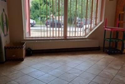 Spațiu comercial, de 300 mp, în Aurel Vlaicu - 3
