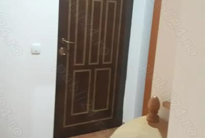 Vand apartament cu o camera, curat, confortabil, zona buna - Piatra neamt - 2