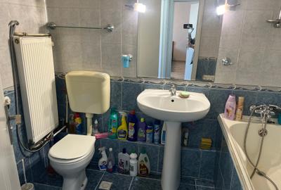 Garsoniera spatioasa langa metrou - Brancoveanu/ Spacious Studio near the Metro - 11