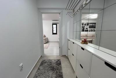Apartament cu 2 camere semidecomandat, mobilat în Baza 3 - 14