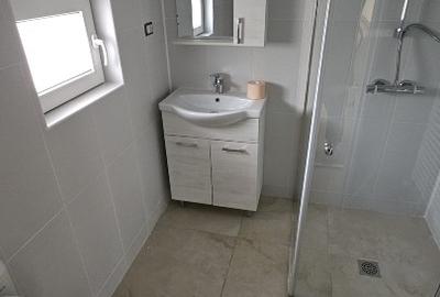 Casă individuală cu 5 camere cu Canalizare în Central - 4