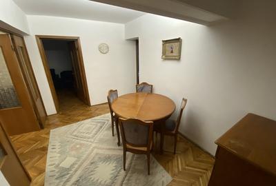 Apartament 3 camere decomandate, central - 3