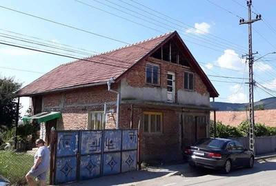 Casă cu 4 camere în Central - 3