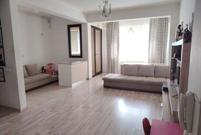 Apartament cu 4 camere decomandat în Central - 2