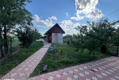 Casă cu 4 camere în Banu - 3