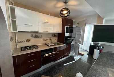 Apartament cu 2 camere decomandat în P-ța Alba Iulia - 13